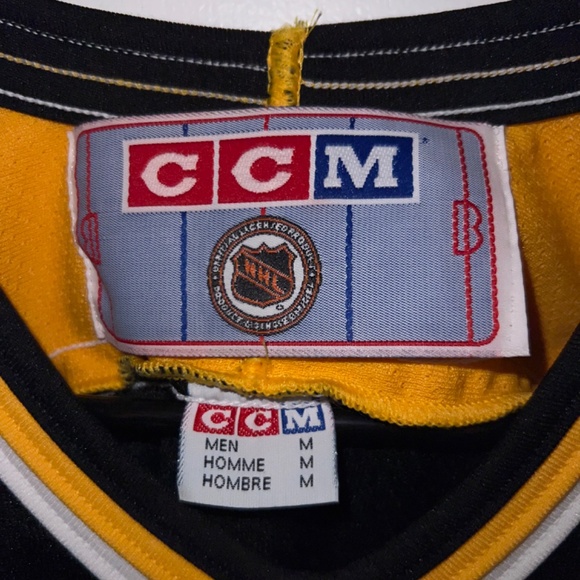 90’s Boston Bruins CCM Jersey - Picture 4 of 5